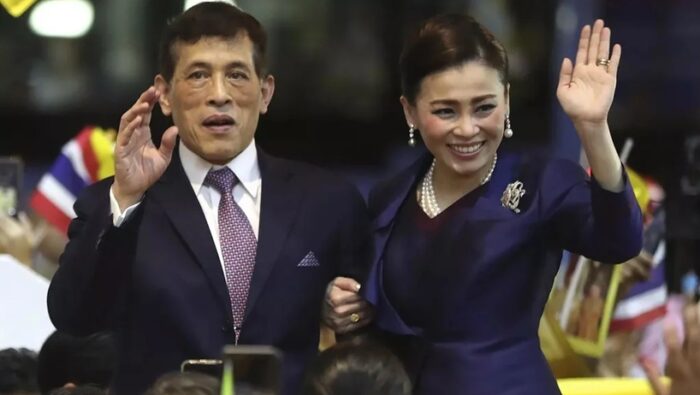 Кралицата се състезава и в други спортове. В края на ноември Сутида участва в маратона в Банкок, пробягвайки полуразстоянието (21,1 км) за 2 часа 13 минути и 40 секунди